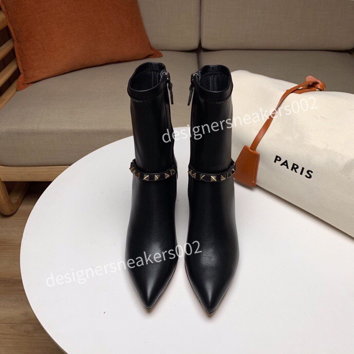 2021the new Women Heels Pumps Patent Leather Dress Wedding Shoes Ladies sexy High-heeled Shoes Ankle Strap Pumps Metal fashion heel hs201219, 01
2021the new Women Heels Pumps Patent Leather Dress Wedding Shoes Ladies sexy High-heeled Shoes Ankle Strap Pumps Metal fashion heel hs201219, 01