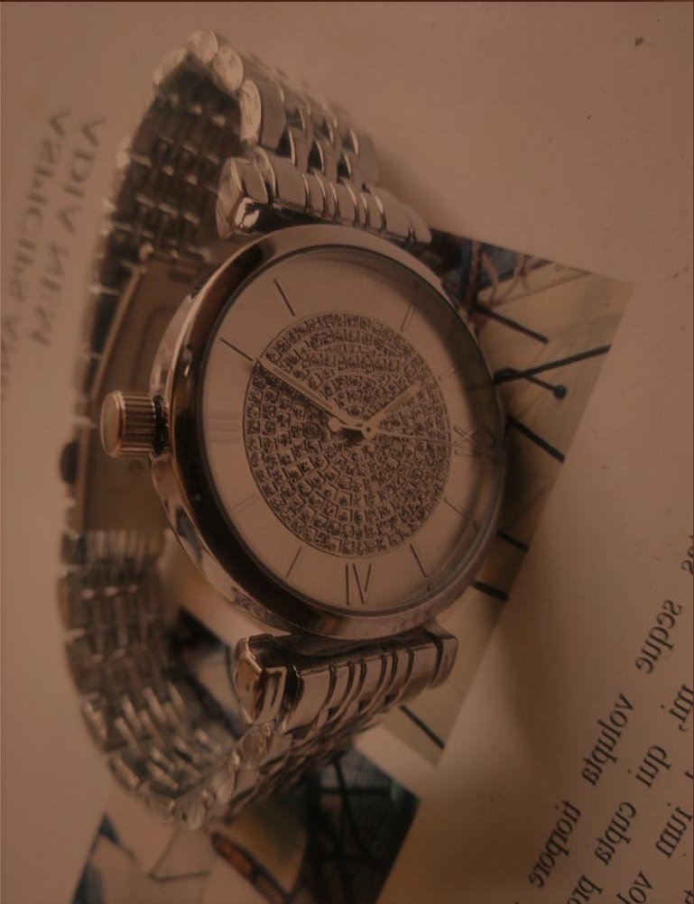 Luxury Women Sky Diamonds Dial Watches Bracelet Rose Gold Ladies Fashion Quartz Watch Dress Watch Clock Women Montre Femme Reloj mujer, As pic
Luxury Women Sky Diamonds Dial Watches Bracelet Rose Gold Ladies Fashion Quartz Watch Dress Watch Clock Women Montre Femme Reloj mujer, As pic