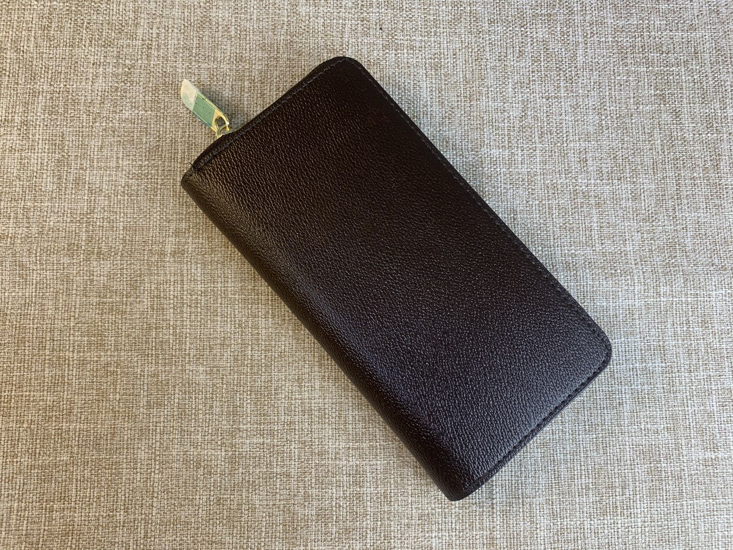 Genuine Leather Wallet with Orange Box Classic Single Zipper ZIPPY Wallet Men Women Long Wallet Designers Coin Purse Card Holder Clutch, No box
Genuine Leather Wallet with Orange Box Classic Single Zipper ZIPPY Wallet Men Women Long Wallet Designers Coin Purse Card Holder Clutch, No box