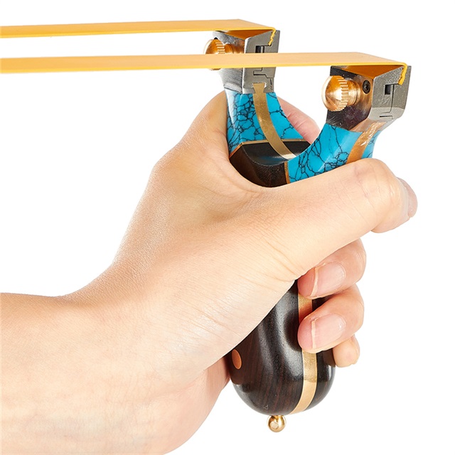 Foreman titanium alloy Outdoor powerful hunting high power slingshot with flat rubber band catapult for adults
Foreman titanium alloy Outdoor powerful hunting high power slingshot with flat rubber band catapult for adults