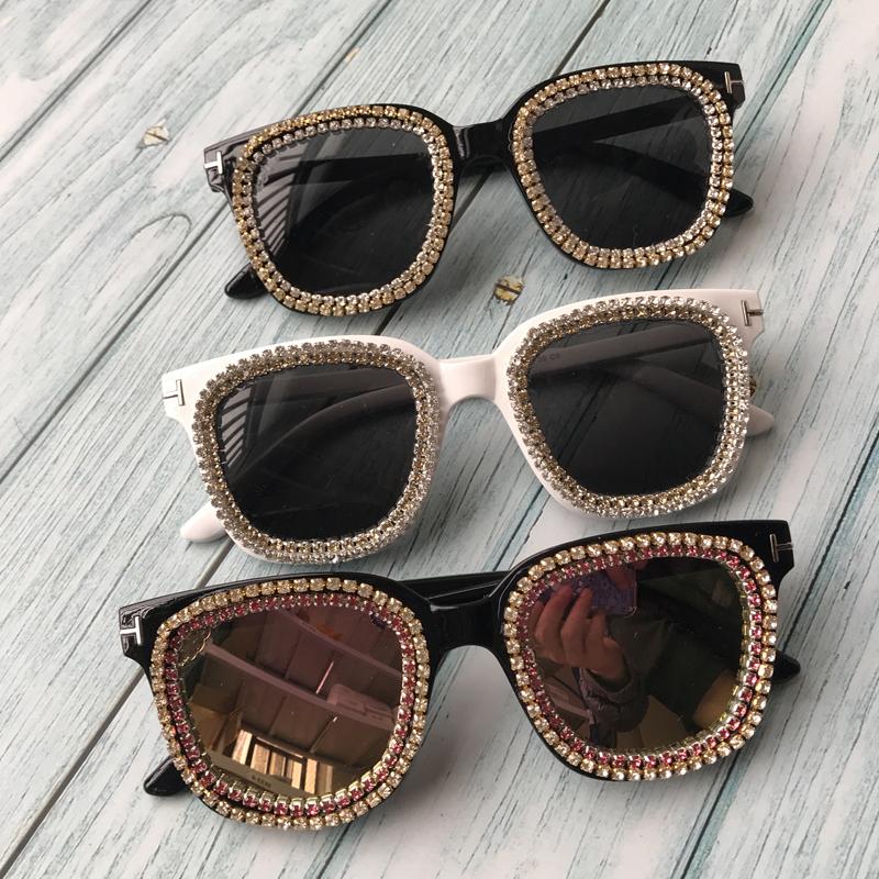 ZAOLIHU Square Shape Mirror Lens Sunglasses For Women Letter Brand Diamond Sun Glasses UV400 Vintage Sexy Eyewear
ZAOLIHU Square Shape Mirror Lens Sunglasses For Women Letter Brand Diamond Sun Glasses UV400 Vintage Sexy Eyewear
