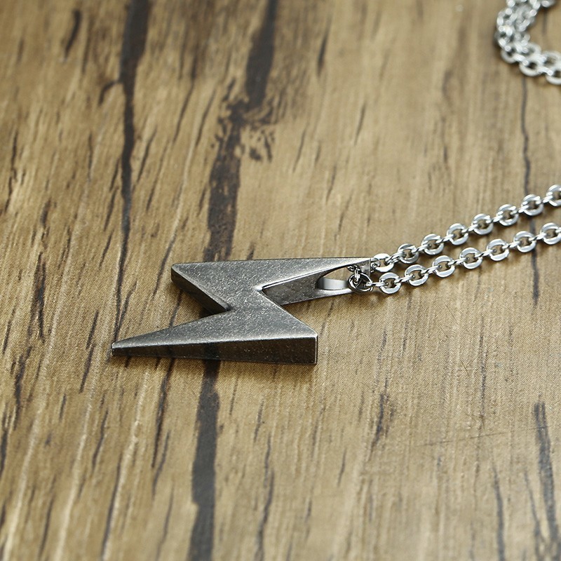 Men Gray Lightning Pendant Necklace Stainless Steel Bolt Thunder Flash Charm Male Jewelry 20 24 inch