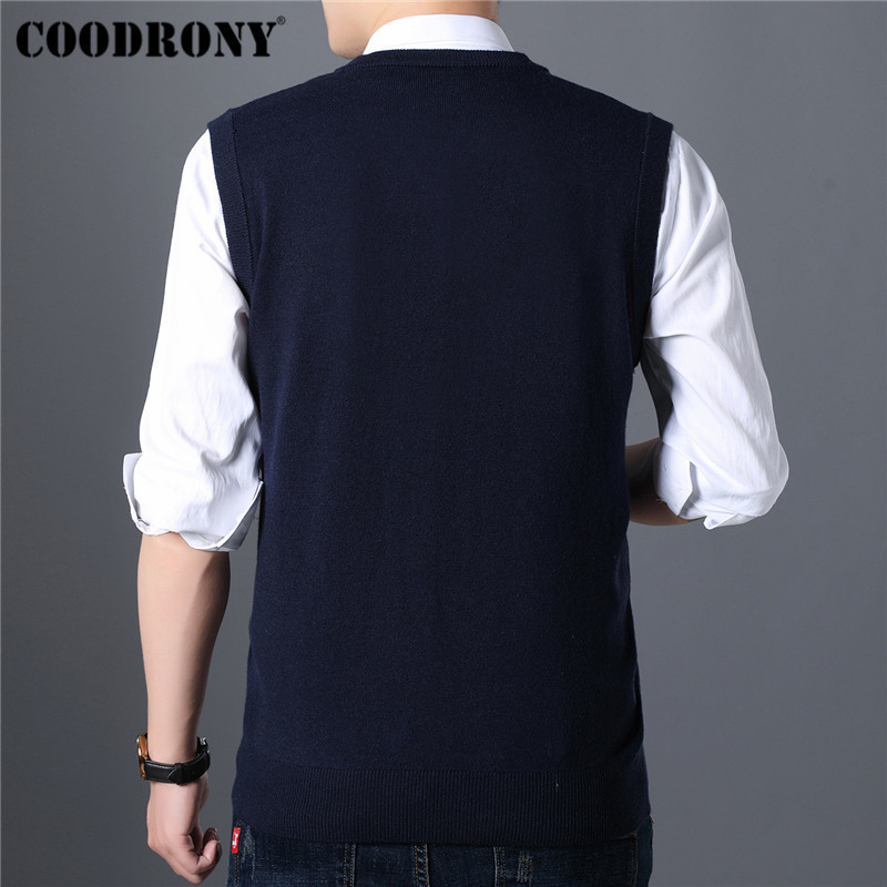 COODRONY Sweater Men Autumn Winter Warm Cashmere Woolen Mens Sweaters Classic Pure Color V-Neck Sleeveless Vest Pull Homme 91020 201117