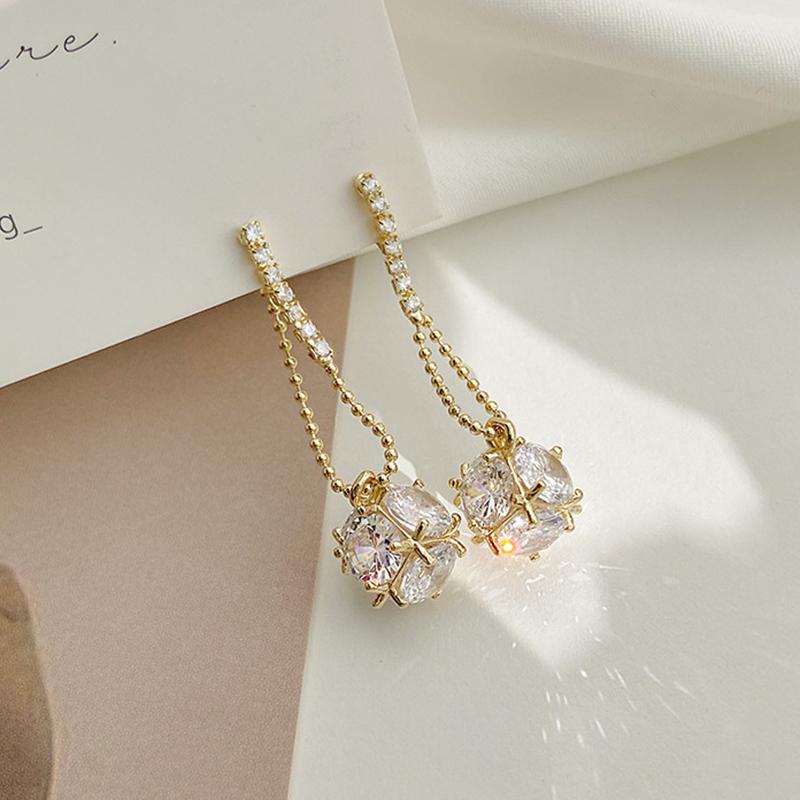 Dangle & Chandelier Fashion S925 Needle Tassel Chain Earrings For Women Luxury High Quality Jewelry Korean Version Temperament Inlay Rhinest
Dangle & Chandelier Fashion S925 Needle Tassel Chain Earrings For Women Luxury High Quality Jewelry Korean Version Temperament Inlay Rhinest