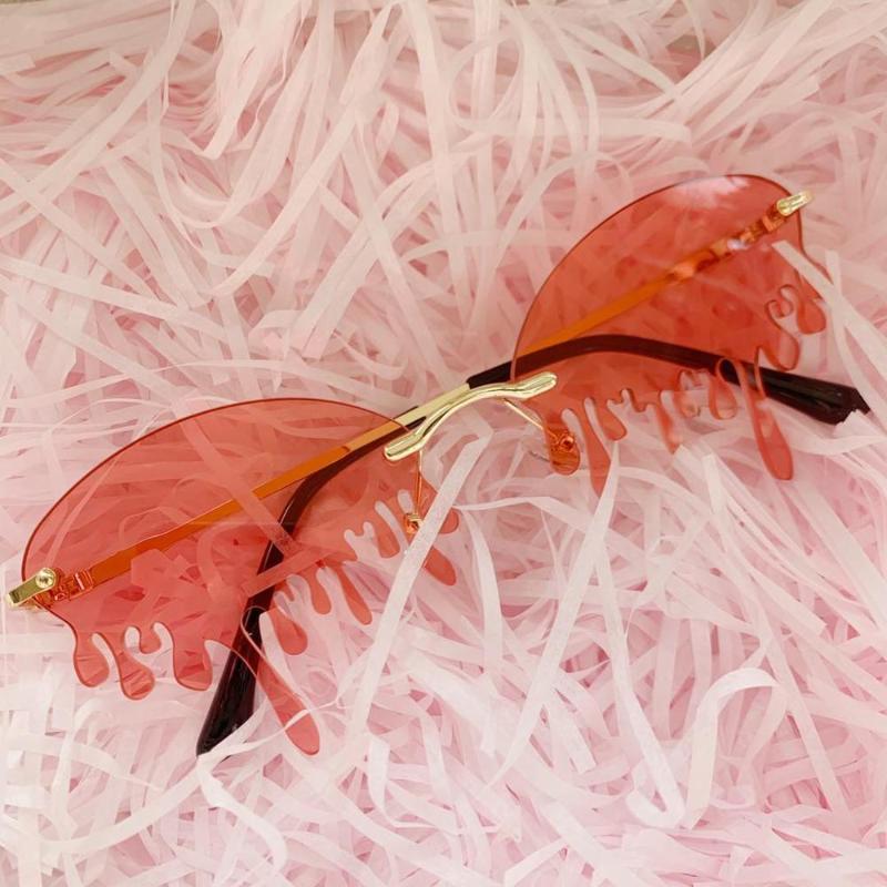New Tears Frameless Sunglasses Women 2020 Designer Ocean Sun Glasses Ladies Personality Party Prom Shades Eyewears
New Tears Frameless Sunglasses Women 2020 Designer Ocean Sun Glasses Ladies Personality Party Prom Shades Eyewears
