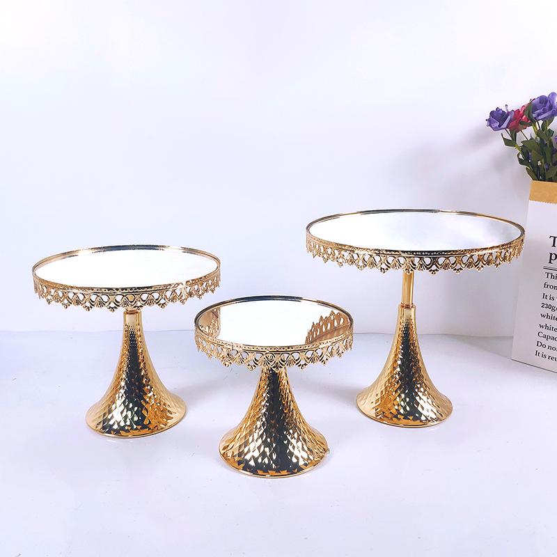 Gold Cake Stand Set Cupcake Tray Cake Tools Home Decoration Dessert Table Decorating Party Wedding Display
Gold Cake Stand Set Cupcake Tray Cake Tools Home Decoration Dessert Table Decorating Party Wedding Display