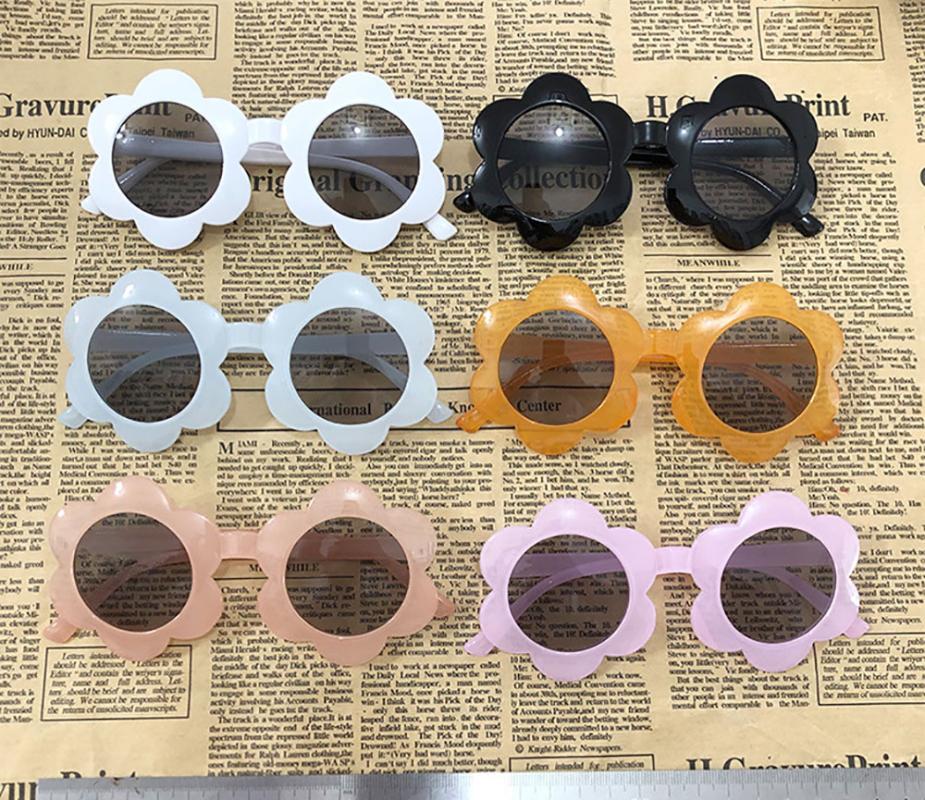 Kids Sunglasses children's round frame sunglasses boys and girls fashion Sun flower glasses baby UV protection
Kids Sunglasses children's round frame sunglasses boys and girls fashion Sun flower glasses baby UV protection