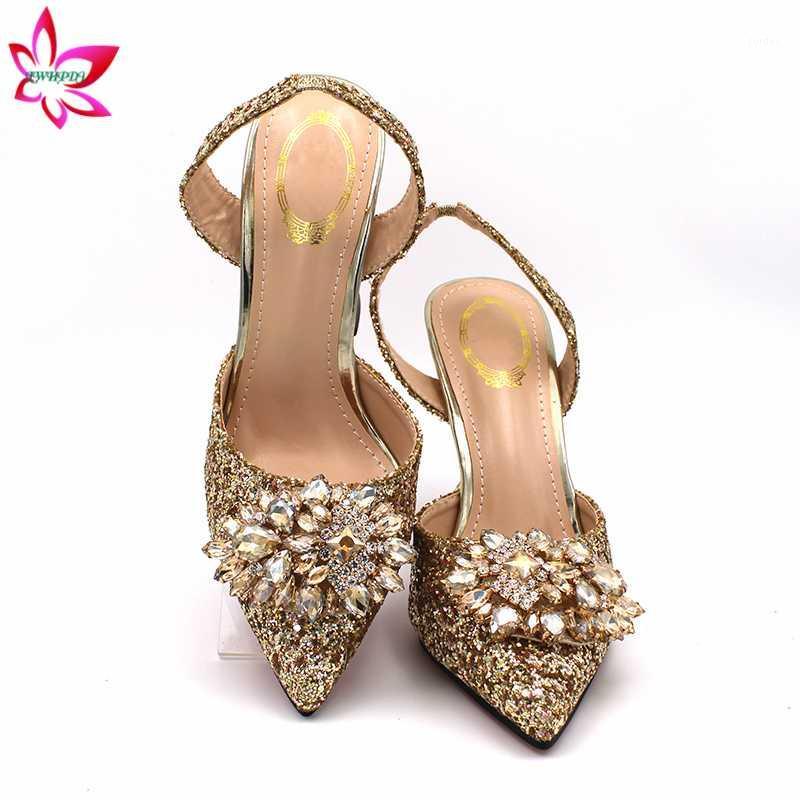 Pretty African Women Shoes in Golden Color Decorate with Rhinestone Slingbacks Pumps foro Wedding Party1, Silver
Pretty African Women Shoes in Golden Color Decorate with Rhinestone Slingbacks Pumps foro Wedding Party1, Silver