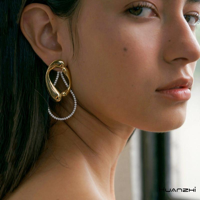 Stud HUANZHI 2021 Geometric Metal Rhinestone Drop-Shaped Hollow Hit Color Earrings Retro For Women Party Travel Jewelry
Stud HUANZHI 2021 Geometric Metal Rhinestone Drop-Shaped Hollow Hit Color Earrings Retro For Women Party Travel Jewelry
