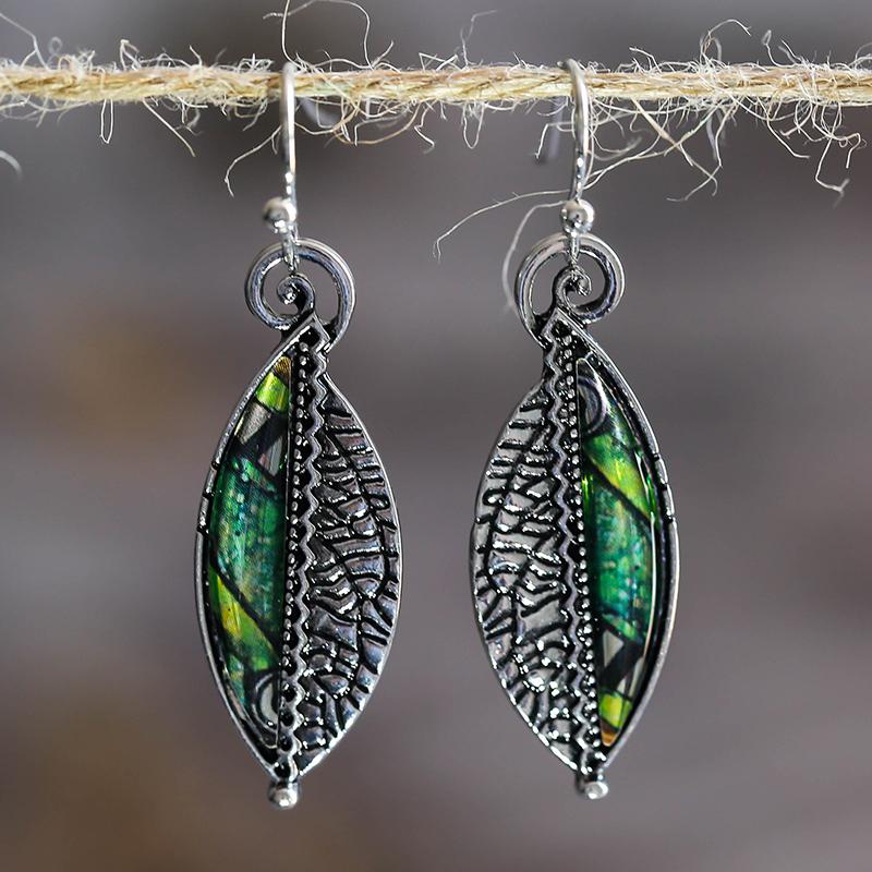 Fashion Bohemian Resin Green Leaf Pendants Necklace Jewelry Women Ethnic Vintage Small Chain Necklace for Female Friend Gift
Fashion Bohemian Resin Green Leaf Pendants Necklace Jewelry Women Ethnic Vintage Small Chain Necklace for Female Friend Gift