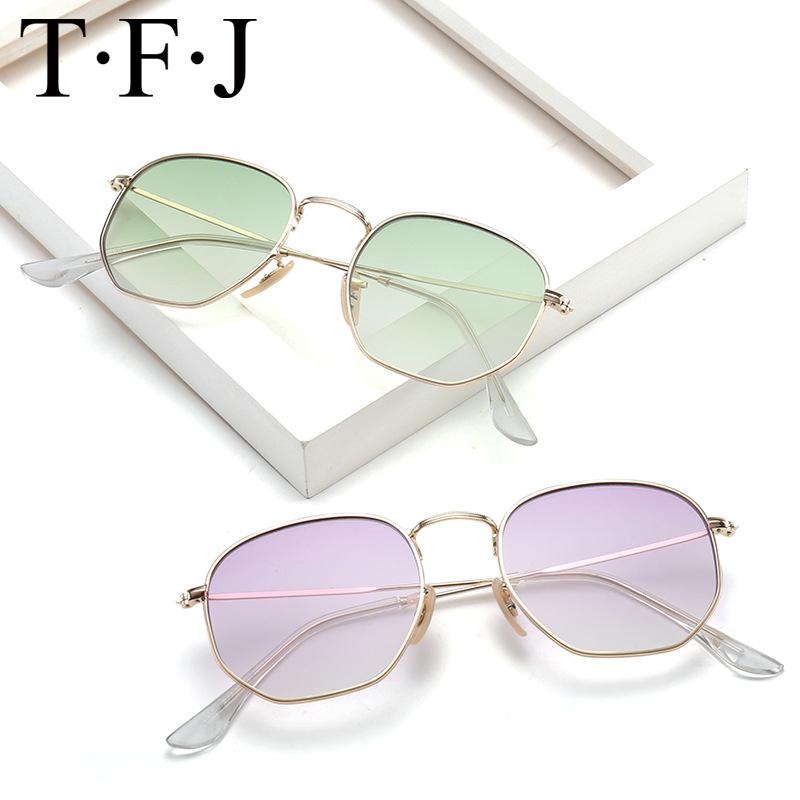 Brand New Gradient Visor Sunglasses Women Men Clear Sun Glasses Metal Frames Stylish Ladies Goggles Eyewear Best Selling Product
Brand New Gradient Visor Sunglasses Women Men Clear Sun Glasses Metal Frames Stylish Ladies Goggles Eyewear Best Selling Product