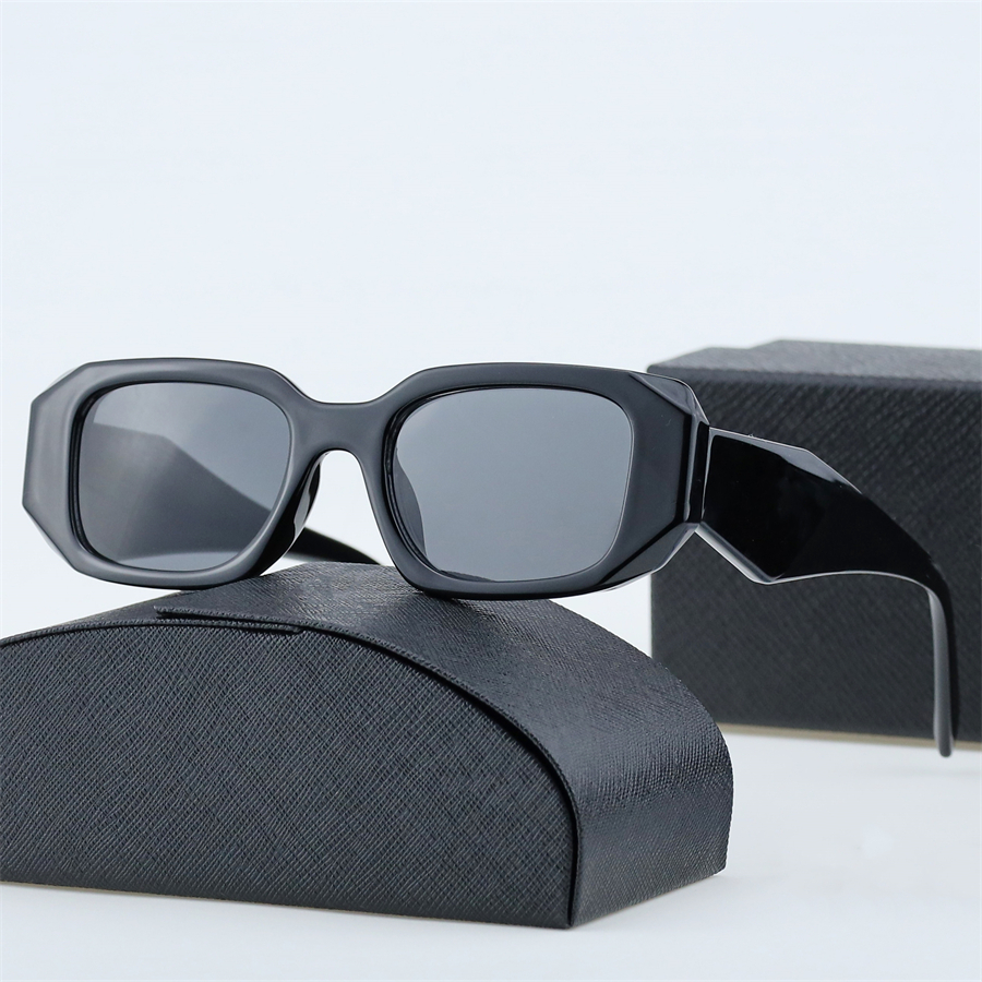 Fashion Designer Sunglasses For Man Woman Goggle Beach Sun Glasses Luxury Retro Small Frame UV400 Unisex Sunglass7 Color Optional Top
Fashion Designer Sunglasses For Man Woman Goggle Beach Sun Glasses Luxury Retro Small Frame UV400 Unisex Sunglass7 Color Optional Top