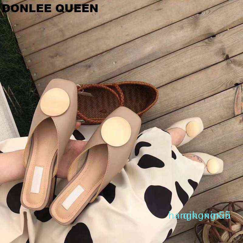 2022 Brand Designer Women Slippers Slip On Mules Flat Heel Casual Shoes British Buckle Slides Wooden Block Heels Summer Footwear Y1, Black
2022 Brand Designer Women Slippers Slip On Mules Flat Heel Casual Shoes British Buckle Slides Wooden Block Heels Summer Footwear Y1, Black