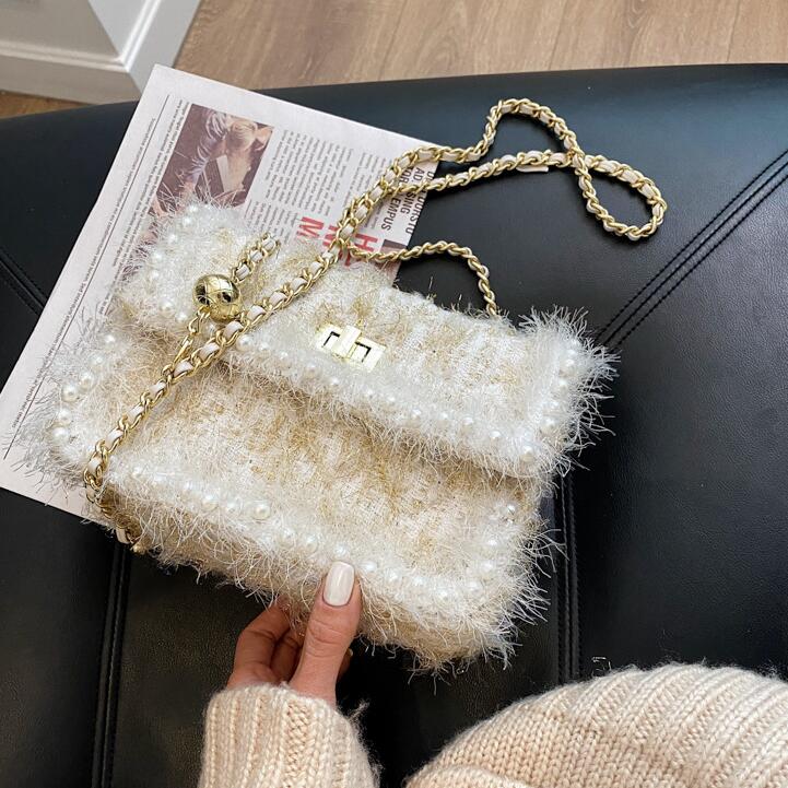 womens handbag sweet little fresh stripes Mao Maos chain bag winter plush shoulder bags fashionable Pearl decorative women messenger handbags
womens handbag sweet little fresh stripes Mao Maos chain bag winter plush shoulder bags fashionable Pearl decorative women messenger handbags