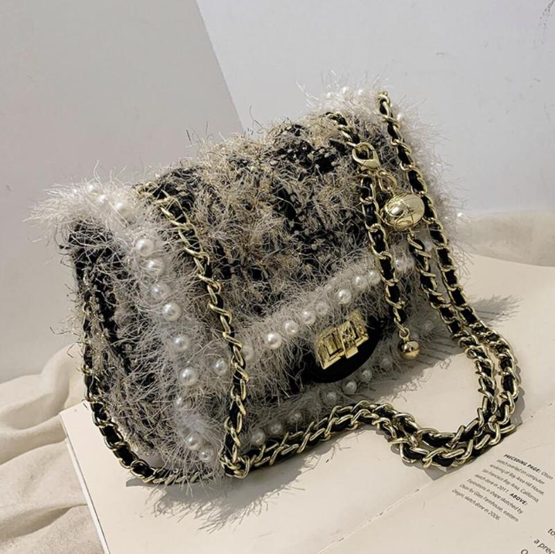 Lattice Square Crossbody bag 2020 Winter New High-quality Velvet Women's Designer Handbag Pearl Chain Shoulder Messenger Bag, Black 
Lattice Square Crossbody bag 2020 Winter New High-quality Velvet Women's Designer Handbag Pearl Chain Shoulder Messenger Bag, Black