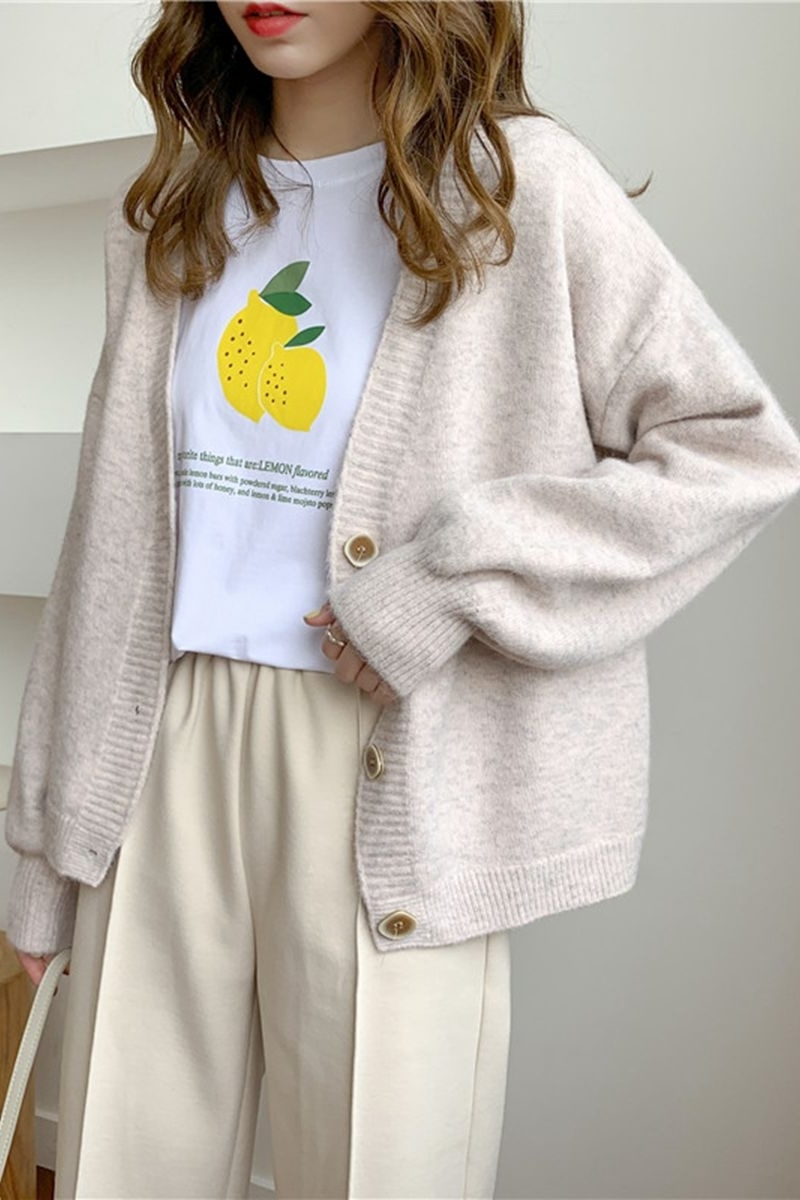 Spring and autumn lazy new Korean version of loose knit cardigan wild short student thin sweater female outer jacket 201030
