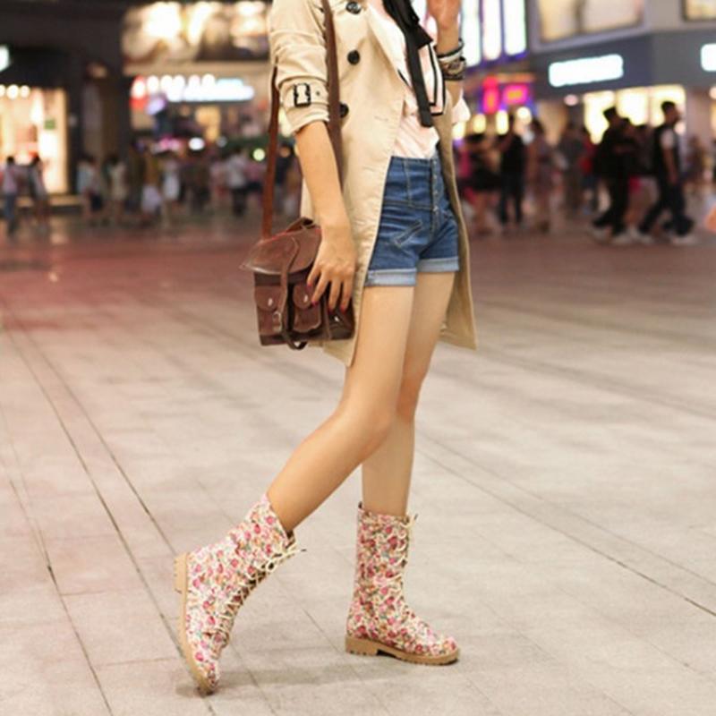 Fashion Women Boots Colorful Printed Retro Ethnic Style Boots Ladies Lace Up Flat Shoes Medium Tube Fashion Casual Footwear, Black
Fashion Women Boots Colorful Printed Retro Ethnic Style Boots Ladies Lace Up Flat Shoes Medium Tube Fashion Casual Footwear, Black