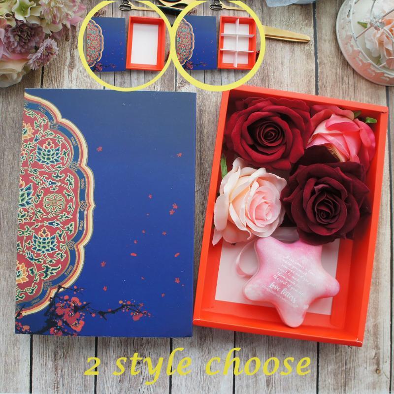 22*15*5cm 5pcs Wall in Ancient China Paper Box as Macaron Chocolate cookie new year Party Gifts Packaging1
22*15*5cm 5pcs Wall in Ancient China Paper Box as Macaron Chocolate cookie new year Party Gifts Packaging1