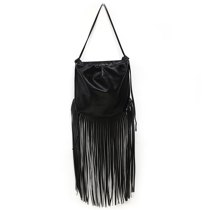Shoulder Bags 2021 Autumn And Winter Trend Fashion Solid Color Tassel Bag Fold Messenger, Black
Shoulder Bags 2021 Autumn And Winter Trend Fashion Solid Color Tassel Bag Fold Messenger, Black