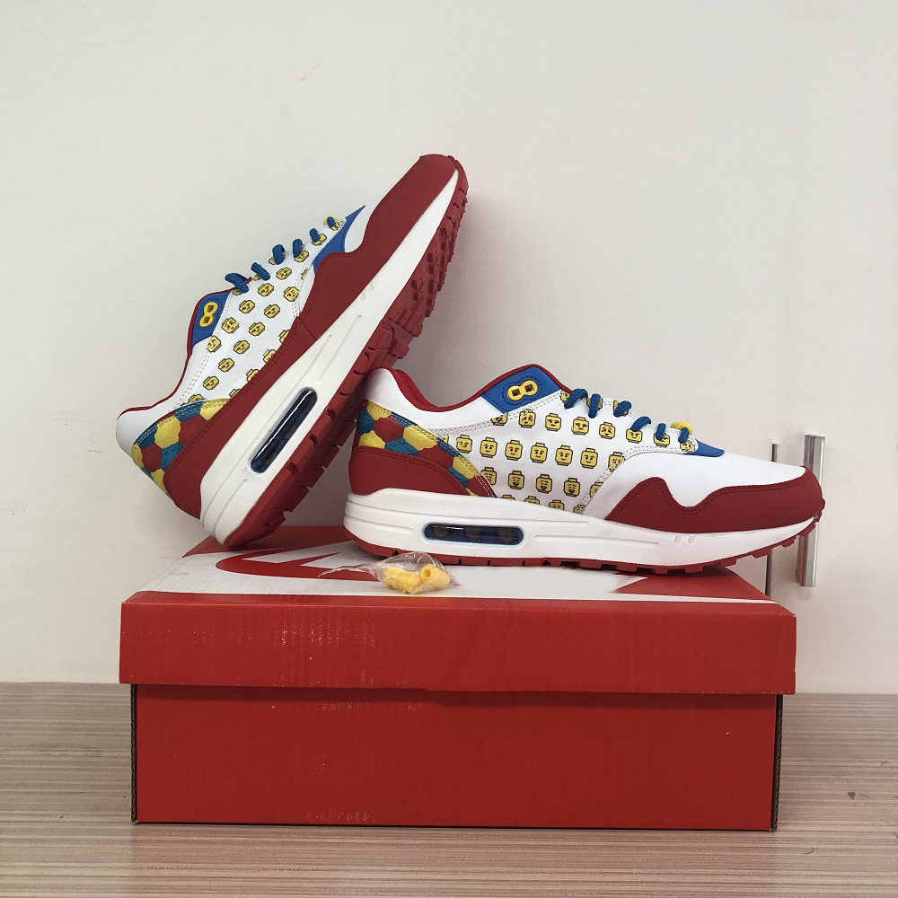 Kicks à la Carte x1 Brick On Kicks mens tazz Matazz customs Dirk Denoyelle 1s white red men women sports Schuhe sneakers EUR 36-45, Color#1
Kicks à la Carte x1 Brick On Kicks mens tazz Matazz customs Dirk Denoyelle 1s white red men women sports Schuhe sneakers EUR 36-45, Color#1