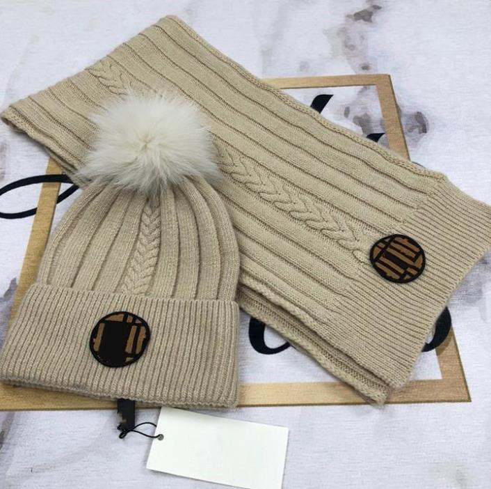 Luxury- Designers MEN Womens knitting Hats Scarves Sets casquette beanie hats bonnet de cappelli firmati caps F02
Luxury- Designers MEN Womens knitting Hats Scarves Sets casquette beanie hats bonnet de cappelli firmati caps F02