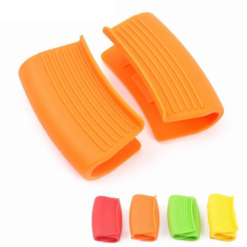 Silicone Pot Holders Pinch Grips Oven Mitts Scald-Proof Heat Insulated Pot Grip Cover Holder for Pans Frying Pans Griddles1
Silicone Pot Holders Pinch Grips Oven Mitts Scald-Proof Heat Insulated Pot Grip Cover Holder for Pans Frying Pans Griddles1