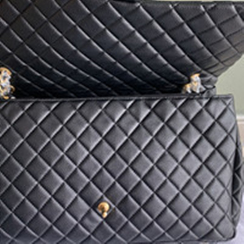 classic Women Large Capacity Duffel Bags 46CM Quilted Chain Shoulder Shopping Tote purse Airport Bag Weekender Traveling tote bags purse
classic Women Large Capacity Duffel Bags 46CM Quilted Chain Shoulder Shopping Tote purse Airport Bag Weekender Traveling tote bags purse