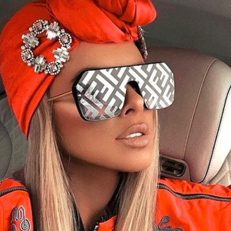 Sunglasses Rimless Women's 2021 Trend Square Sunglass Female Designer Vintage Retro Sun Glasses For Women Gradient
Sunglasses Rimless Women's 2021 Trend Square Sunglass Female Designer Vintage Retro Sun Glasses For Women Gradient