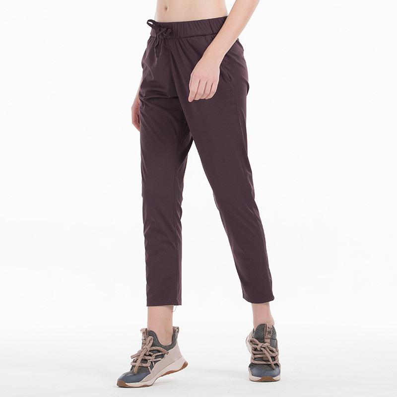Women Workout Running Leggings 4 Way Stretch Fabric Super Quality Yoga Pants with Side Pockets Outdoor Sports Tights kg-87, Black
Women Workout Running Leggings 4 Way Stretch Fabric Super Quality Yoga Pants with Side Pockets Outdoor Sports Tights kg-87, Black