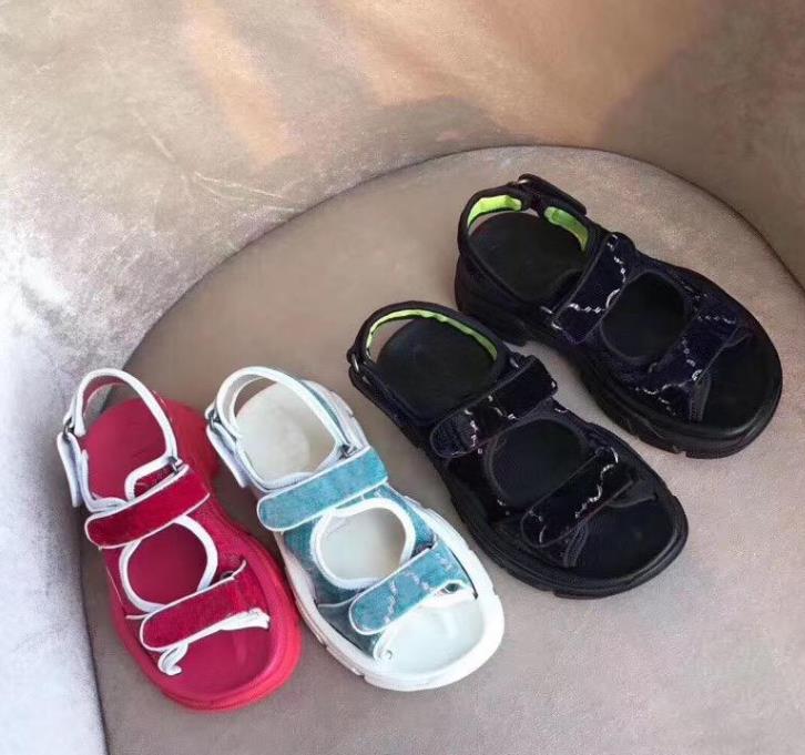 Hot Sale Fashion Men Casual Leather beach sandals velvet Letter lady shoes Thick bottom Sports sandals diamond woman leisure sandals, Purple + diamond
Hot Sale Fashion Men Casual Leather beach sandals velvet Letter lady shoes Thick bottom Sports sandals diamond woman leisure sandals, Purple + diamond