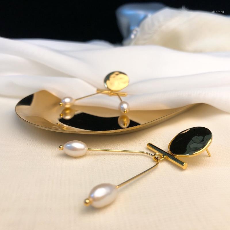 Stud Pendant Earrings Personality Handmade Zircon Pearl Jewelry 18K Gold Plated Brass For Women Asymmetric Earring1
Stud Pendant Earrings Personality Handmade Zircon Pearl Jewelry 18K Gold Plated Brass For Women Asymmetric Earring1