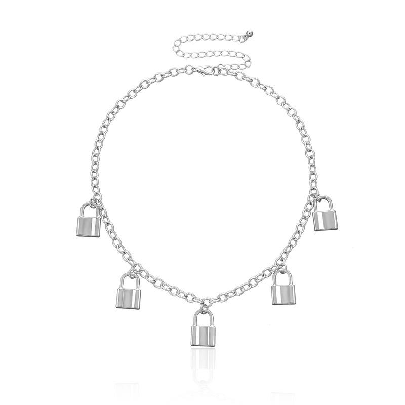 2021 New Women's Necklace Hip-Hop Geometry Mini Lock Pendant Fashion Versatile Short Wholesale Bulk Jewelry Chain Goth
2021 New Women's Necklace Hip-Hop Geometry Mini Lock Pendant Fashion Versatile Short Wholesale Bulk Jewelry Chain Goth