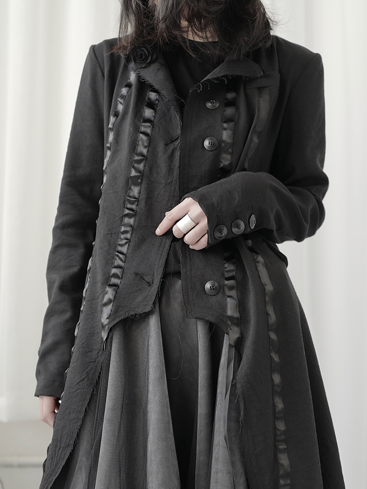 [EAM] Women Black Ribbon Asymmetrical Long Trench New Lapel Long Sleeve Loose Fit Windbreaker Fashion Tide Spring 1T698 201102