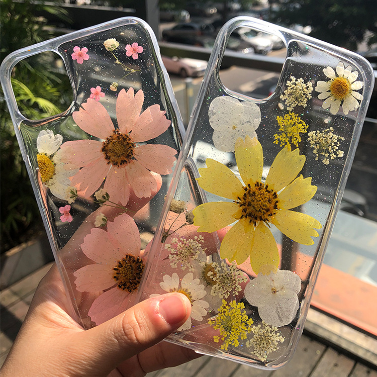 Hot Sale Floral Nature Dried Daisy Phone Case for iPhone 11 Pro Epoxy Real Flower Transparent Gel Cover for iPhone 6/7/8/Plus/X/XR/XS/MAX
Hot Sale Floral Nature Dried Daisy Phone Case for iPhone 11 Pro Epoxy Real Flower Transparent Gel Cover for iPhone 6/7/8/Plus/X/XR/XS/MAX
