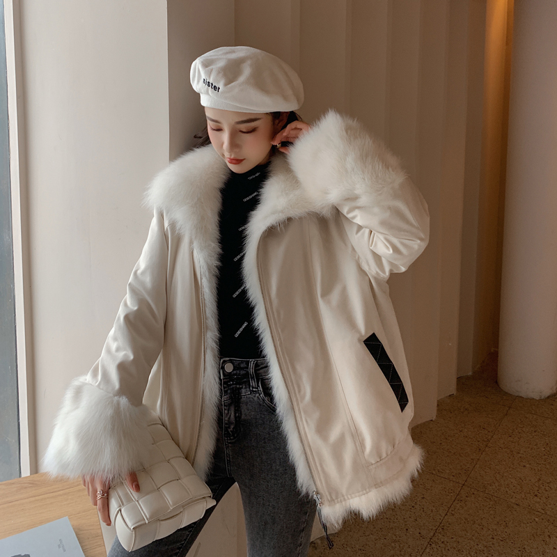 New Lady 2020 Fox Fur Collar Lliner Letter Parka Winter Outwear with Female Jacket Sqxh, White
New Lady 2020 Fox Fur Collar Lliner Letter Parka Winter Outwear with Female Jacket Sqxh, White