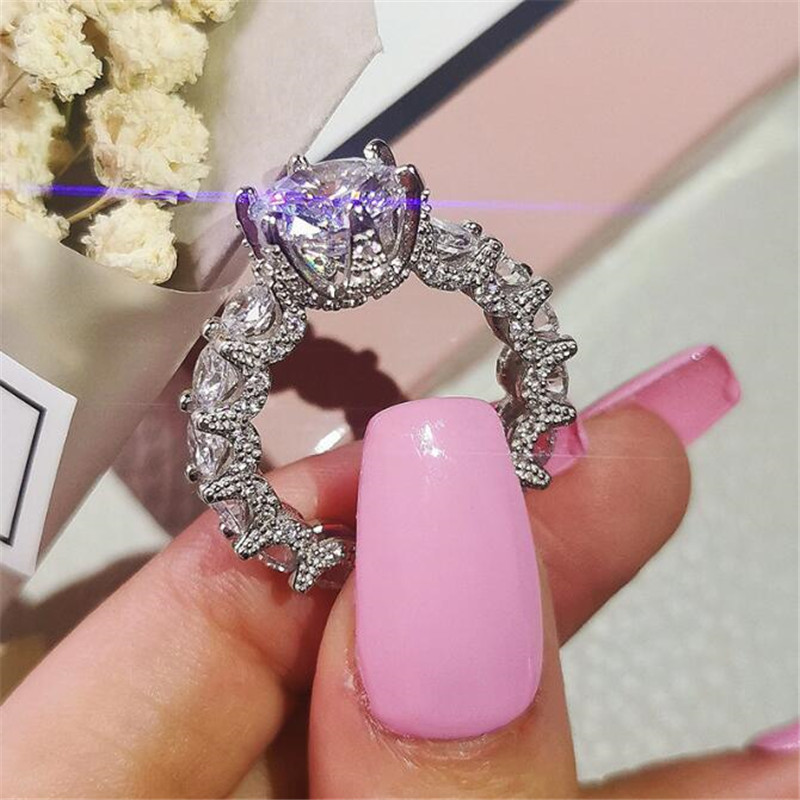 2022 Top Sell Wedding Rings Luxury Jewelry 925 Sterling Silver Lagre Round Cut White Topaz CZ Diamond Eternity Party Pave Zircon Women Engagment Band 