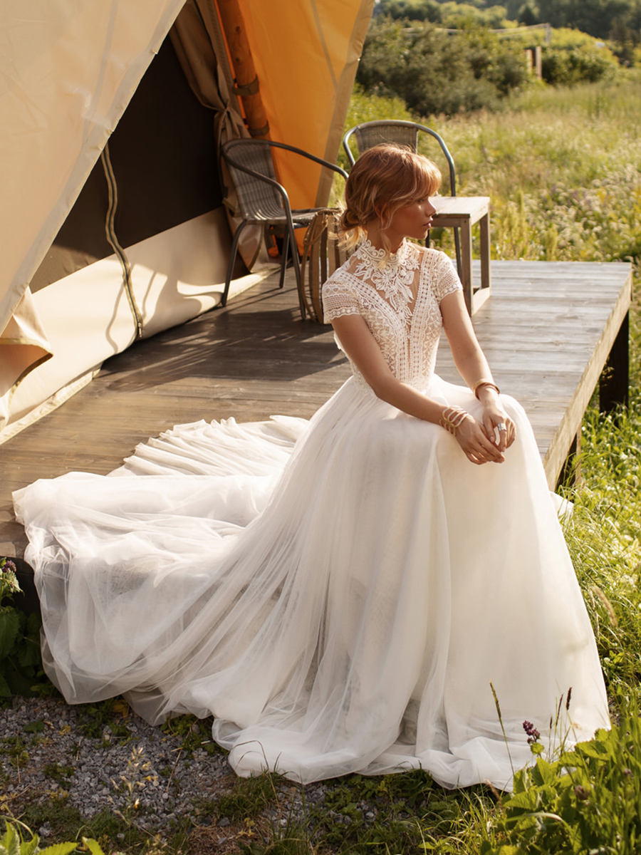 Vintage Boho Wedding Dress Lace High Neck A Line Tulle Princess Hollow Bare Back Short Sleeves Bridal Gowns Robe De Mariee