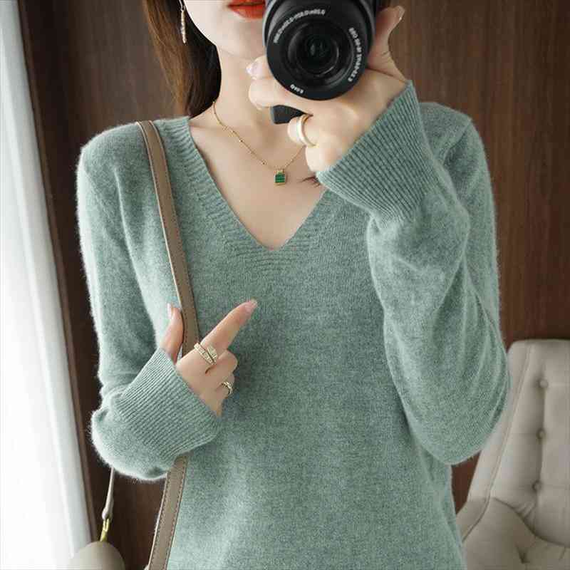 Womens Cashmere Sweater Autumn Winter Fashion V-neck Loose Warm Jumpers Female Solid Korean Long Sleeve Knitting Pullovers, White;black
Womens Cashmere Sweater Autumn Winter Fashion V-neck Loose Warm Jumpers Female Solid Korean Long Sleeve Knitting Pullovers, White;black