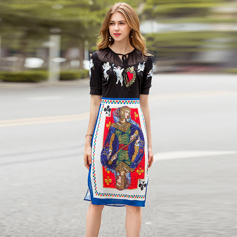 Xf Fashion Designers Runway Summer Angels Embroidered Mosaic Poker Printed Dress of Women Torn Around the Neck Malha X96e, Multiple
Xf Fashion Designers Runway Summer Angels Embroidered Mosaic Poker Printed Dress of Women Torn Around the Neck Malha X96e, Multiple