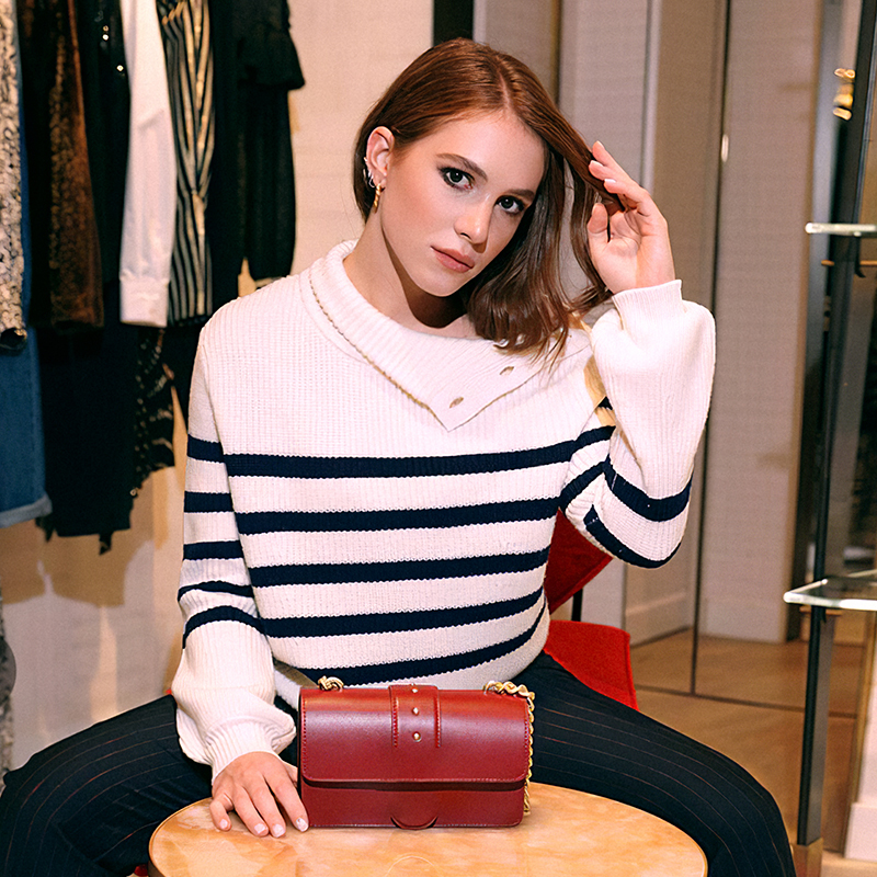 One off the shoulder striped female fall chic winter long sleeve sweater office lady jumper oversize pull 2020, White
One off the shoulder striped female fall chic winter long sleeve sweater office lady jumper oversize pull 2020, White
