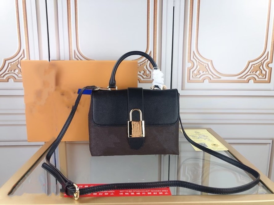 Fashion bags handbag lady Genuine leather handbag with letters Accessories Flower Pouch retro shoulder bags fashion lady handbags
Fashion bags handbag lady Genuine leather handbag with letters Accessories Flower Pouch retro shoulder bags fashion lady handbags