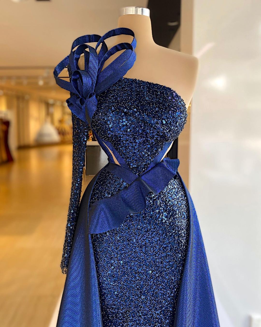 Royal Blue Mermaid Prom Dresses One Shoulder With Wrap Evening Dress Custom Made Sequins Flower Sparking Handmade Celebrity Party Gown
