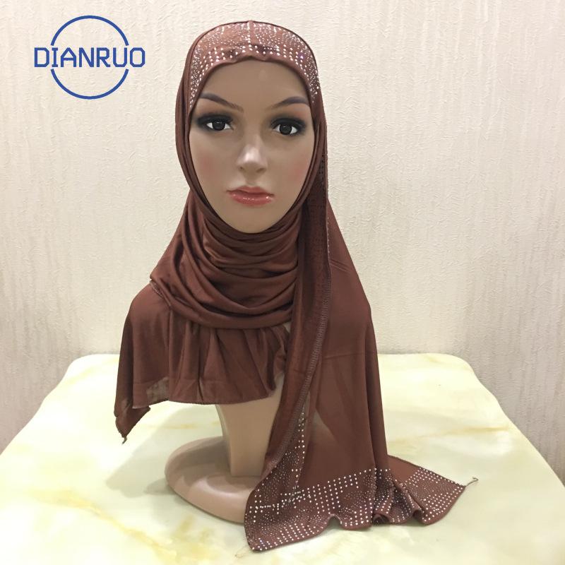 Scarves DIANRUO Soild Color Rhinestone Scarf 160X50CM Hijab Muslim Women Stretch Jersey Headscarf Female Head Wrap Turban R392
Scarves DIANRUO Soild Color Rhinestone Scarf 160X50CM Hijab Muslim Women Stretch Jersey Headscarf Female Head Wrap Turban R392