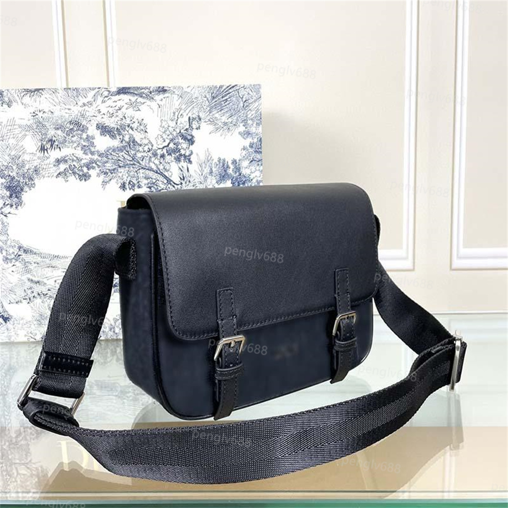 5A Mens messenger bag high quality leather one shoulder spacious messengers bags fashion designer backpack handbag coin purse
5A Mens messenger bag high quality leather one shoulder spacious messengers bags fashion designer backpack handbag coin purse