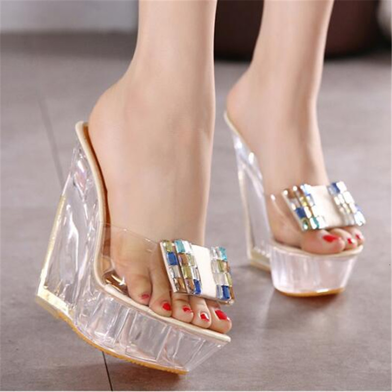 2021 New High-quality Sexy Woman Slippers See Crystal Clear Model Walk Sandals Two Inches High Peep Heels Dress Shoes B6XL, Apricot fur.
2021 New High-quality Sexy Woman Slippers See Crystal Clear Model Walk Sandals Two Inches High Peep Heels Dress Shoes B6XL, Apricot fur.