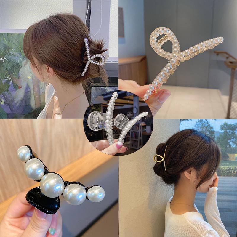 Fashion Elegant Pearl Hair Claw Simple Acrylic Hollow Metal Barrettes For Women Geometric Headwear Disk Hair Clips Accessories
Fashion Elegant Pearl Hair Claw Simple Acrylic Hollow Metal Barrettes For Women Geometric Headwear Disk Hair Clips Accessories