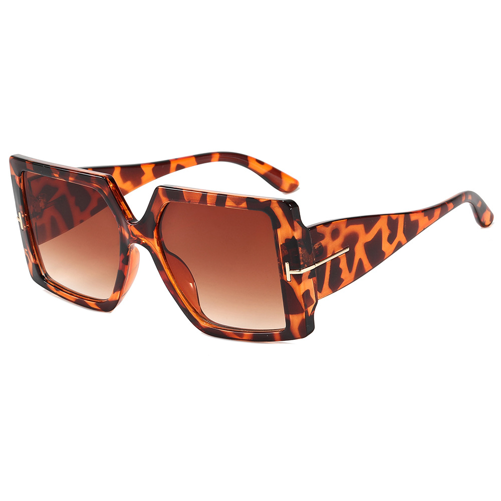 Fashion Square Sunglasses Women 2020 Double Color Big Frame Vintage Eyewear For Female UV400 Oculos 20814
Fashion Square Sunglasses Women 2020 Double Color Big Frame Vintage Eyewear For Female UV400 Oculos 20814