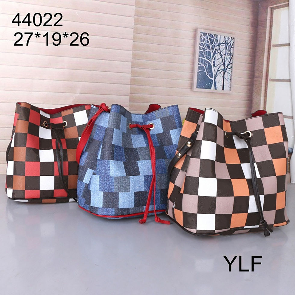 ZZ Women drawstring bucket bag luxury tote designer handbag shoulders crossbody messenger bags purses L flower printing fashion totes womens purse sac de jour Muria, Additional shipping fee
ZZ Women drawstring bucket bag luxury tote designer handbag shoulders crossbody messenger bags purses L flower printing fashion totes womens purse sac de jour Muria, Additional shipping fee