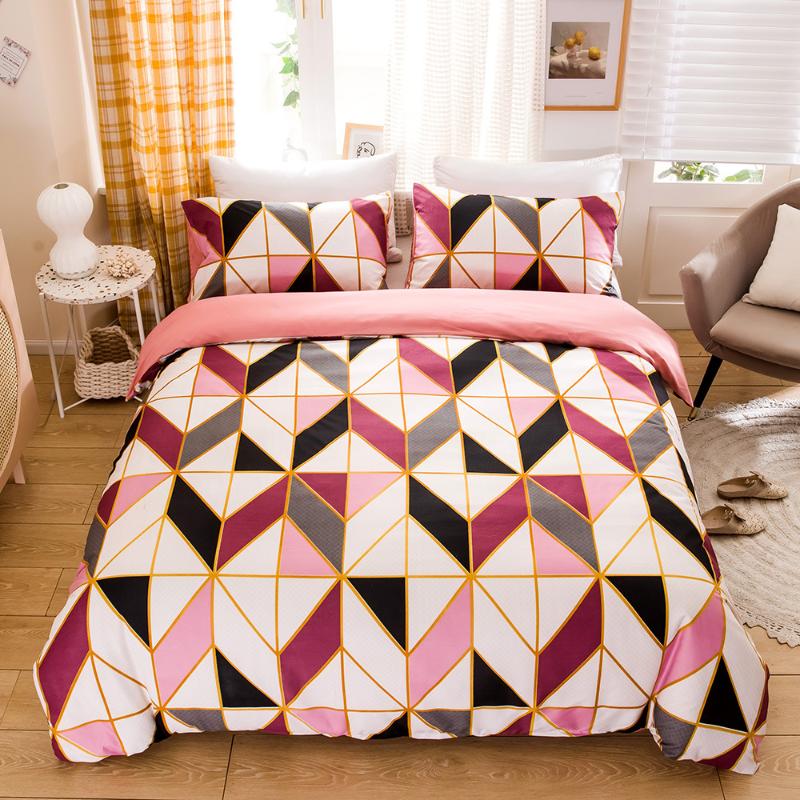 2020 Hotsale Modern Style Design Graphic Art Quilt Cover Bed Three - Piece Set Multicolor Bedding Set
2020 Hotsale Modern Style Design Graphic Art Quilt Cover Bed Three - Piece Set Multicolor Bedding Set