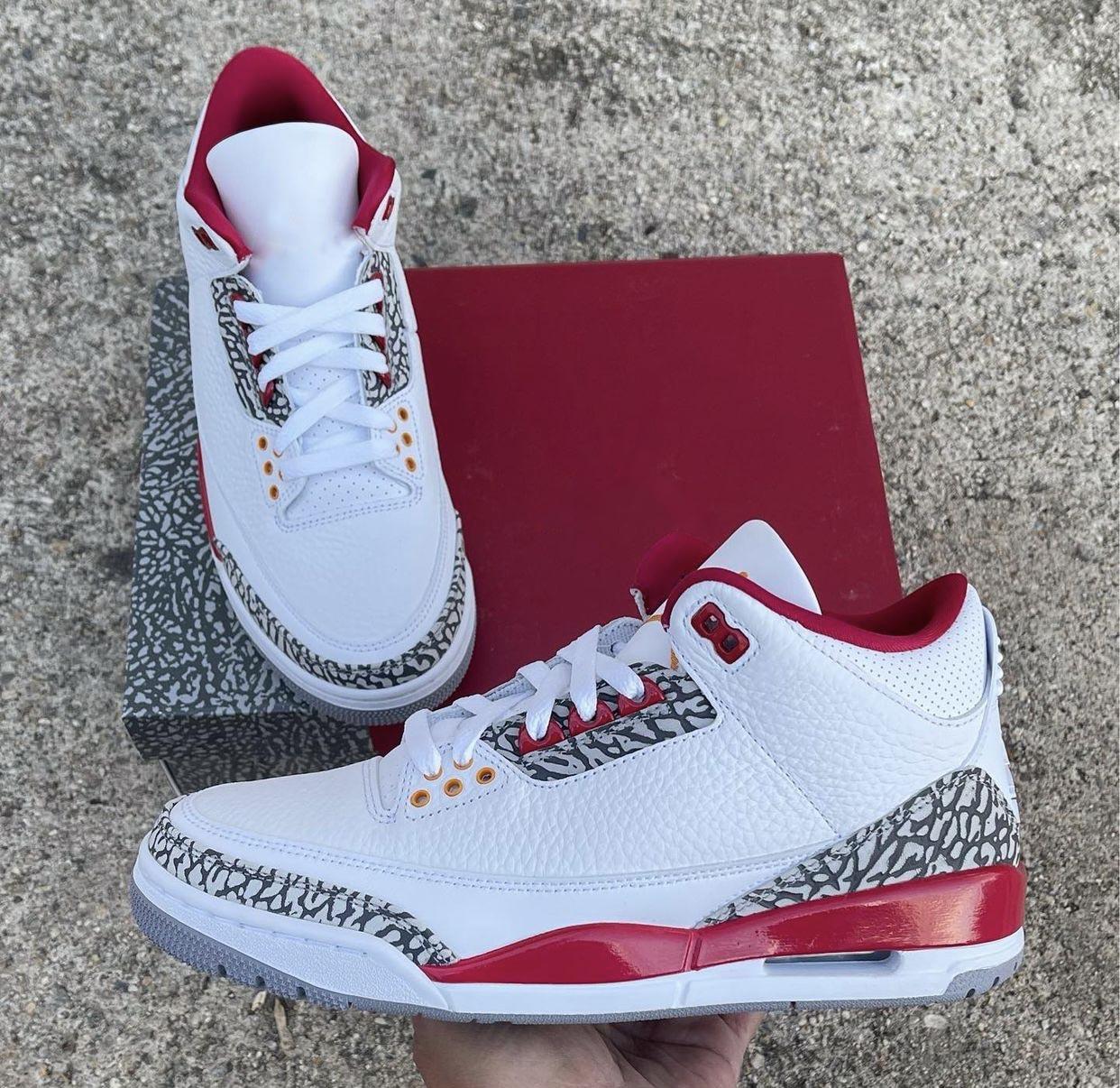 2022 Authentic 3 Cardinal Red Shoes White Light Curry Cement Grey Men Women Outdoor Sports Sneakers With box
2022 Authentic 3 Cardinal Red Shoes White Light Curry Cement Grey Men Women Outdoor Sports Sneakers With box